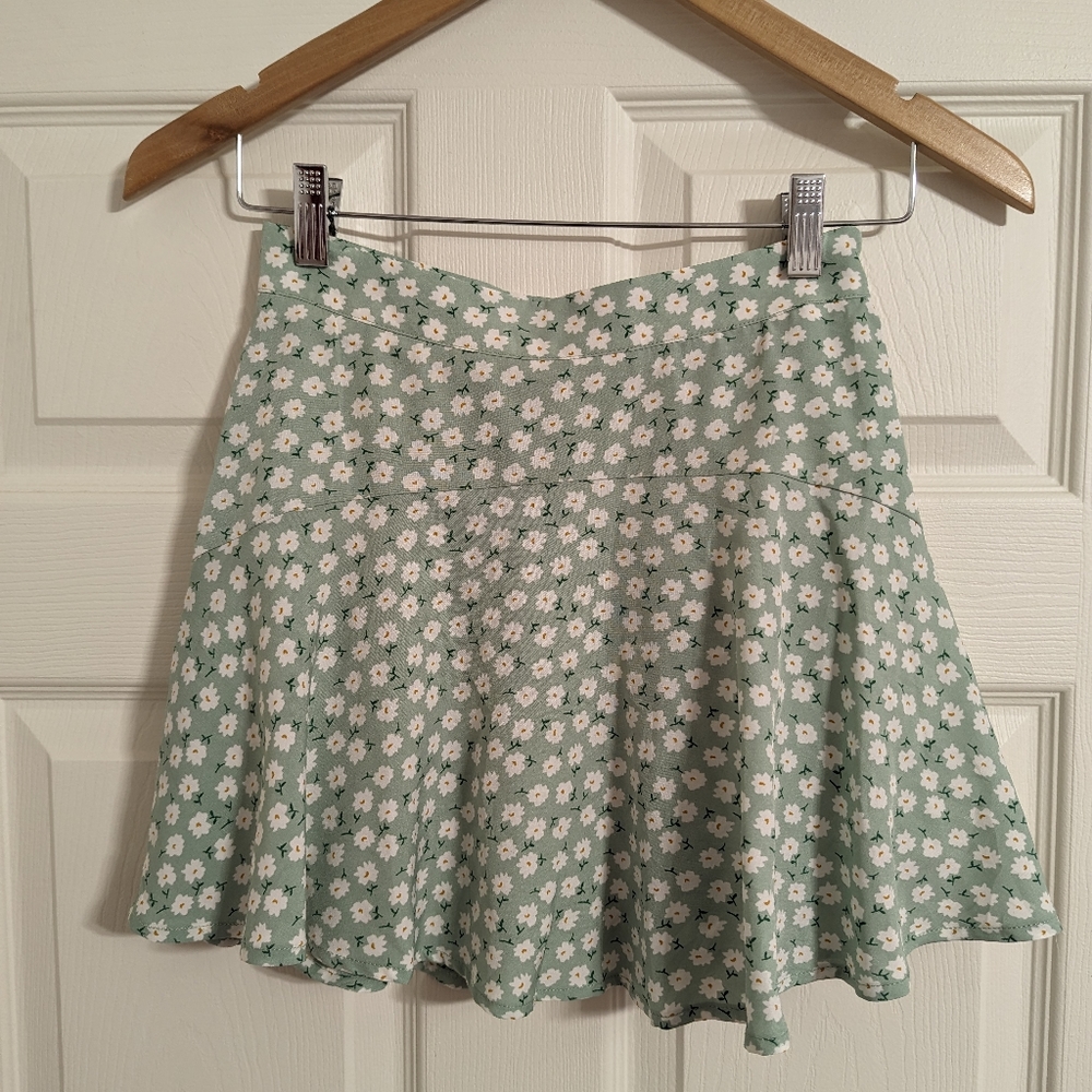 Altar'd State green daisy mini skirt with attached shorts size XS NWT